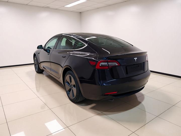 Model 3 2022 RWD photo 4