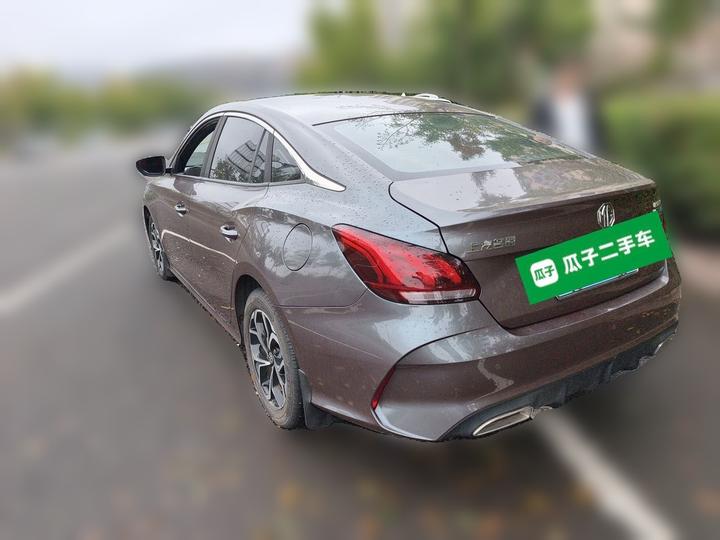 MG5 2021 180DVVT CVT Luxury photo 4