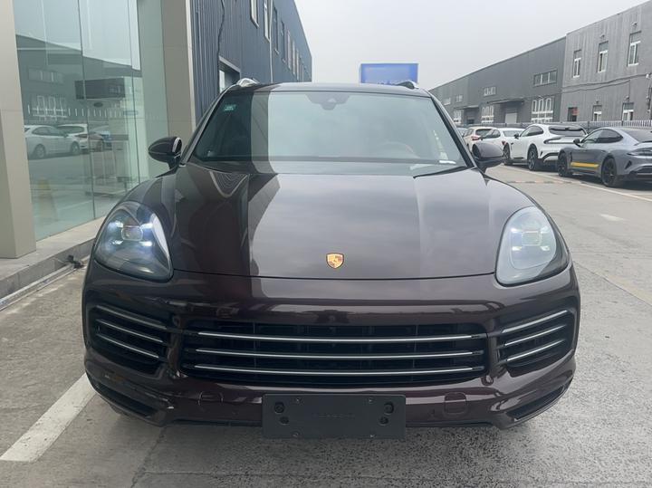 2019 Cayenne 3.0T photo 2