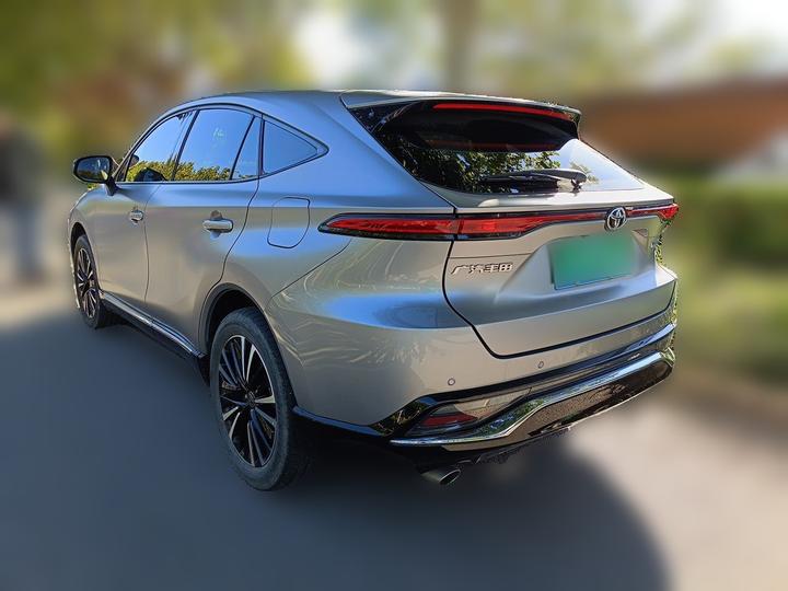2022 2.0L CVT AWD Supreme photo 4