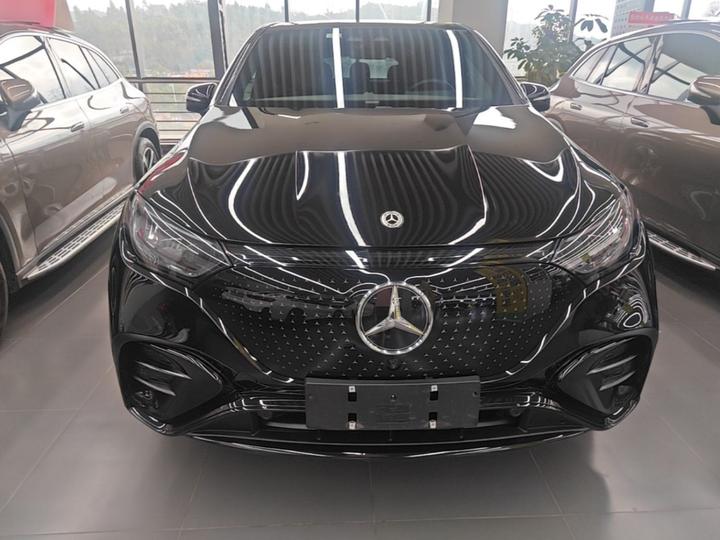 EQE SUV 2024 500 4MATIC Luxury photo 2