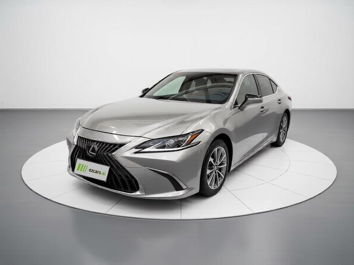ES 2022 200 Luxury