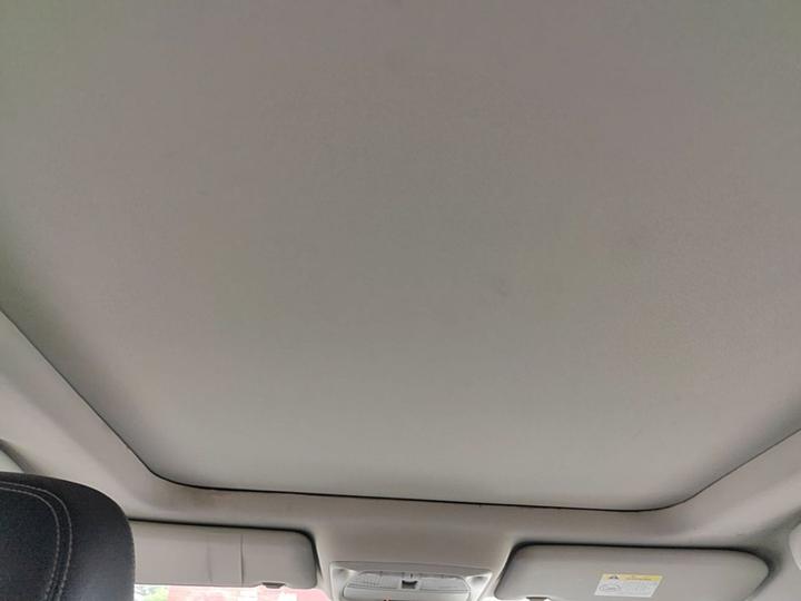 2017 2.5L RWD Premium photo 8