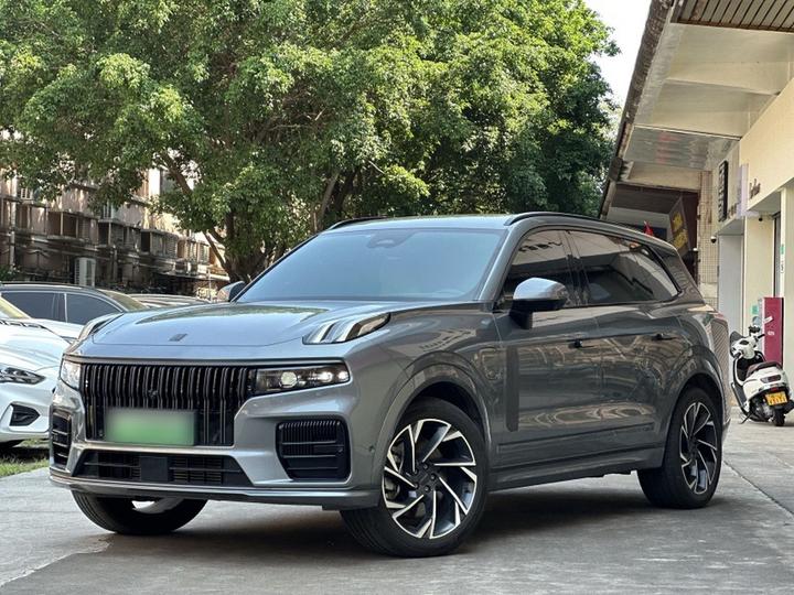 09 EM-P 2021 2.0T PHEV Halo 6-Seater