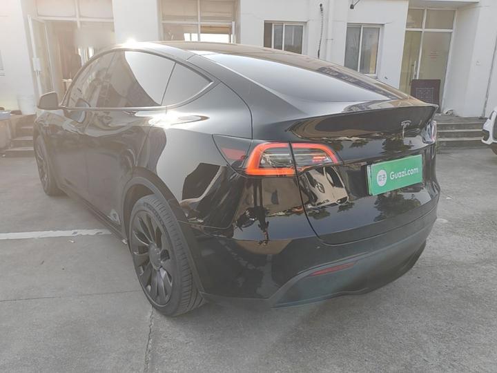 Model Y 2022 RWD photo 4