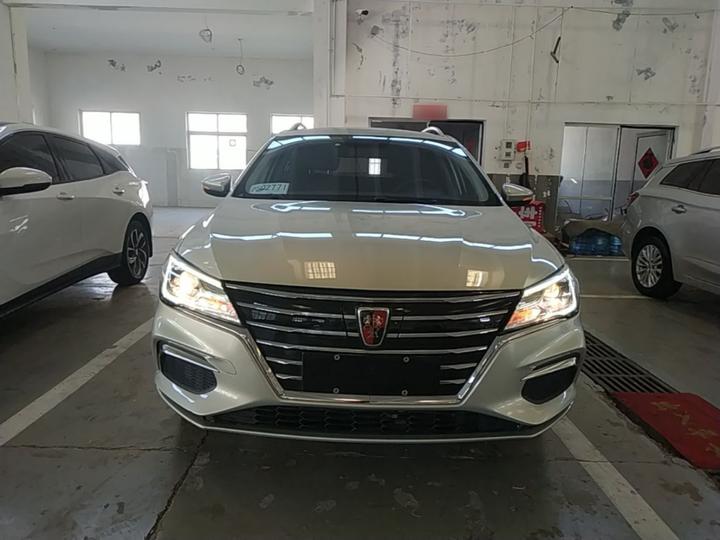 Ei5 2019 Connected Flagship photo 2