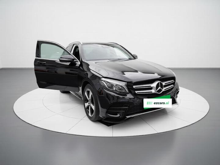 GLC 2018 GLC 260 4MATIC Luxury photo 3