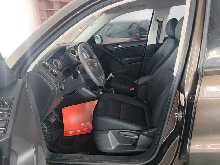 Tiguan 2015 1.8TSI AT RWD photo 6