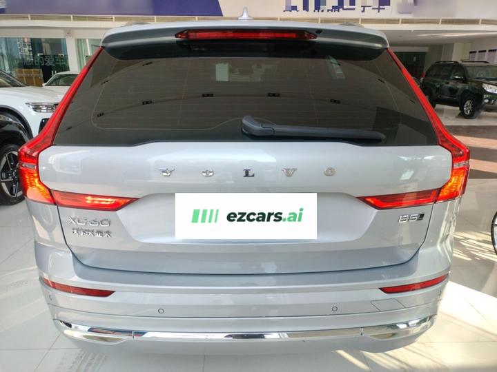 XC60 2023 B5 AWD Luxury photo 4
