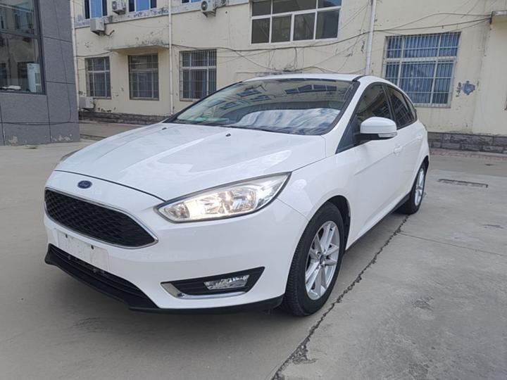Focus 2017 Hatchback 1.6L AT Fashion