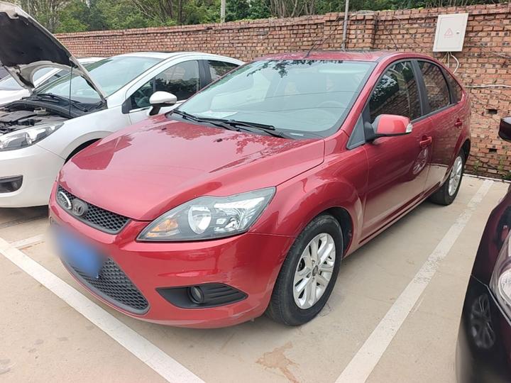 Focus 2013 Hatchback Classic 1.8L AT Anniversary Edition