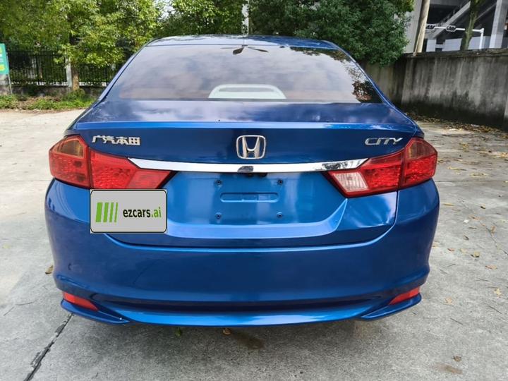 2015 1.5L CVT Comfort photo 5