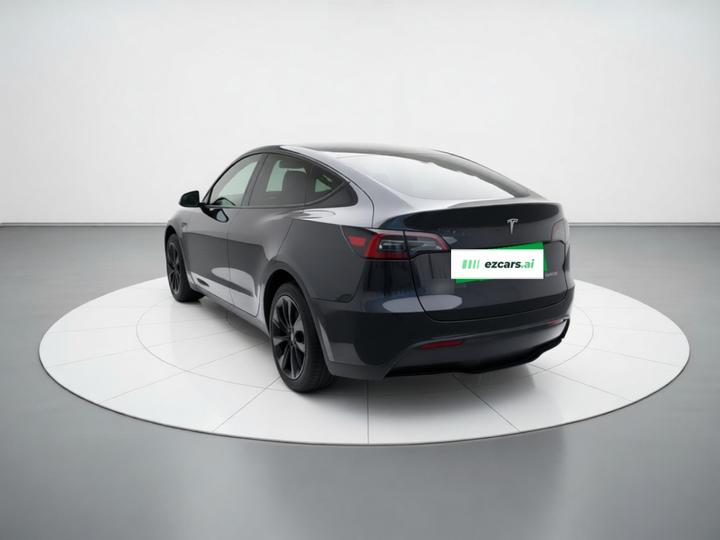 Model Y 2024 RWD photo 4