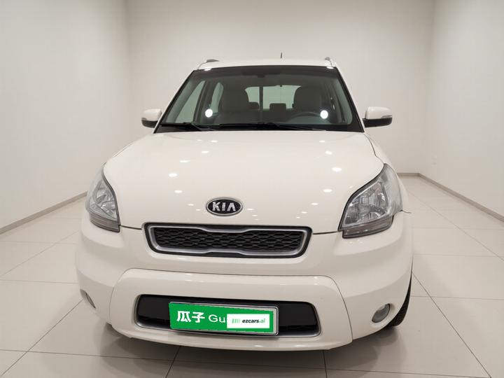 2012 1.6L AT Premium photo 2