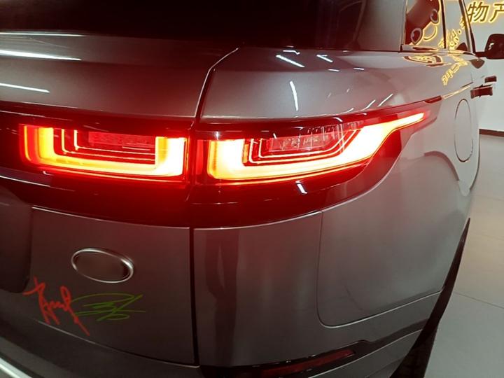 Range Rover Velar 2020 P250 R-DYNAMIC S photo 7
