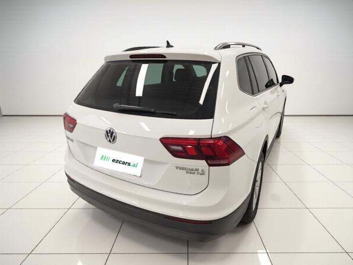 Tiguan L 2018 330TSI AT RWD photo 6