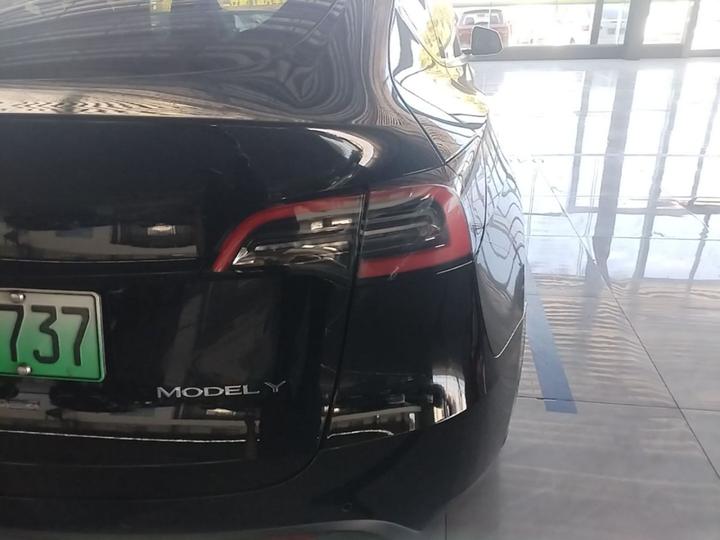 Model Y 2022 Facelift RWD photo 7