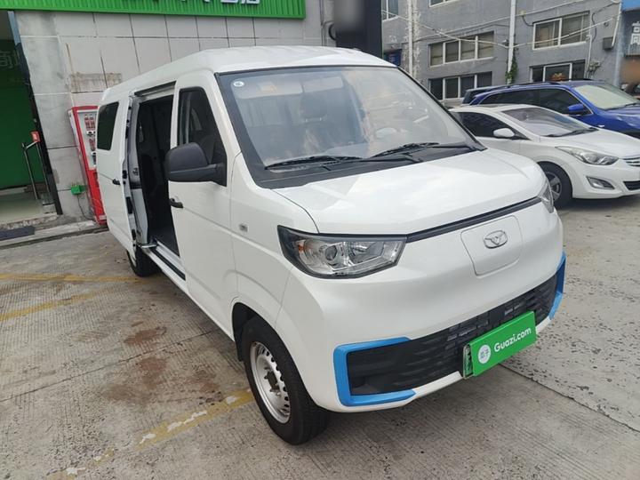 Dolphin E7 2025 50.38kWh 6-Seater photo 3