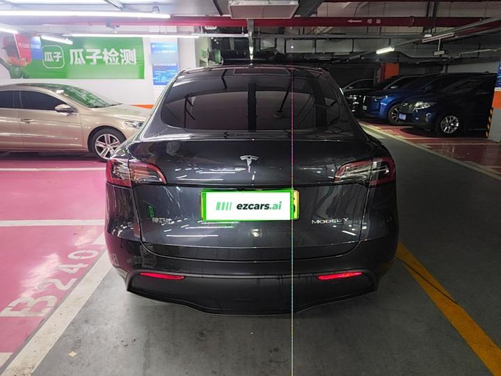 Model Y 2024 RWD photo 5