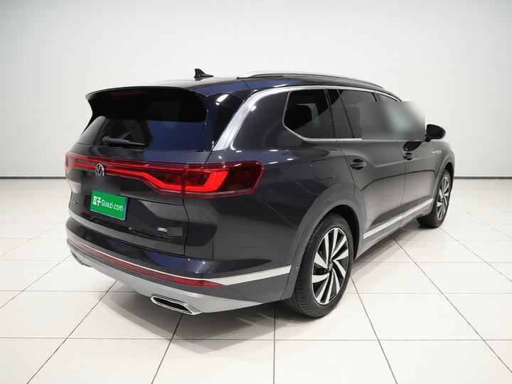 2021 380TSI AWD Luxury Pro photo 4