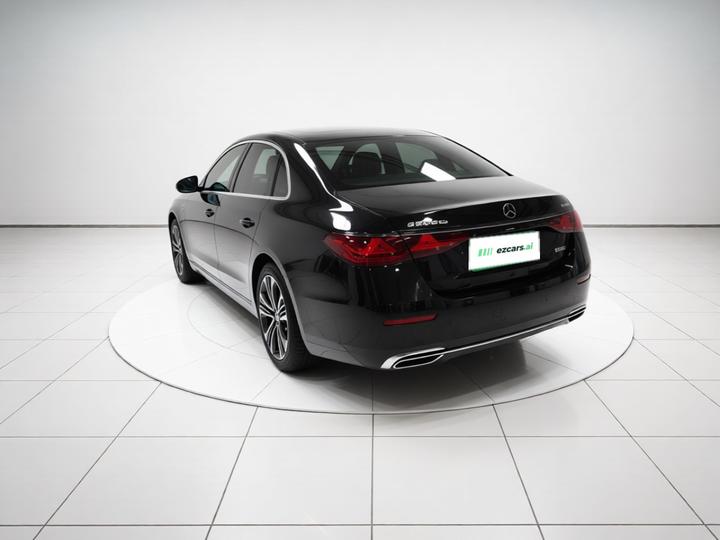 E-Class EV 2024 E 350 e L PHEV photo 4