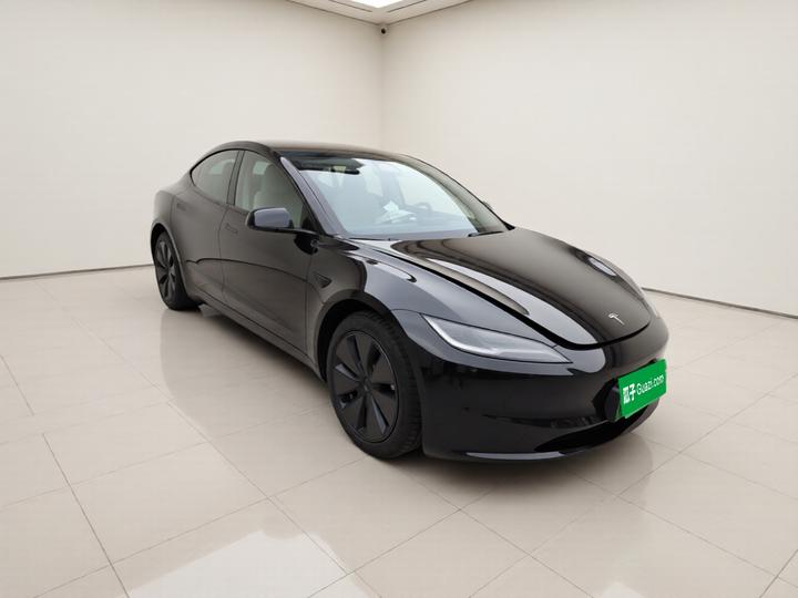 Model 3 2026 Long Range AWD photo 3