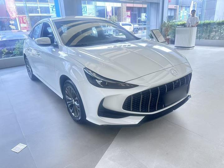 MG5 2026 180DVVT Luxury photo 4