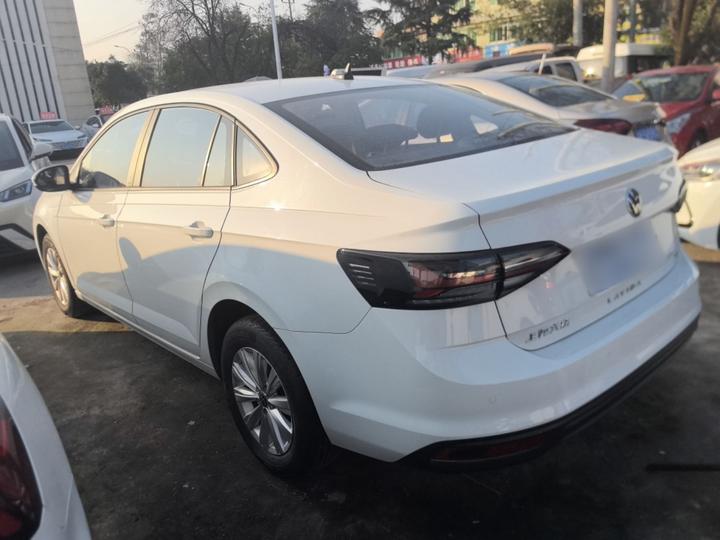 Lavida 2023 1.5L AT photo 4