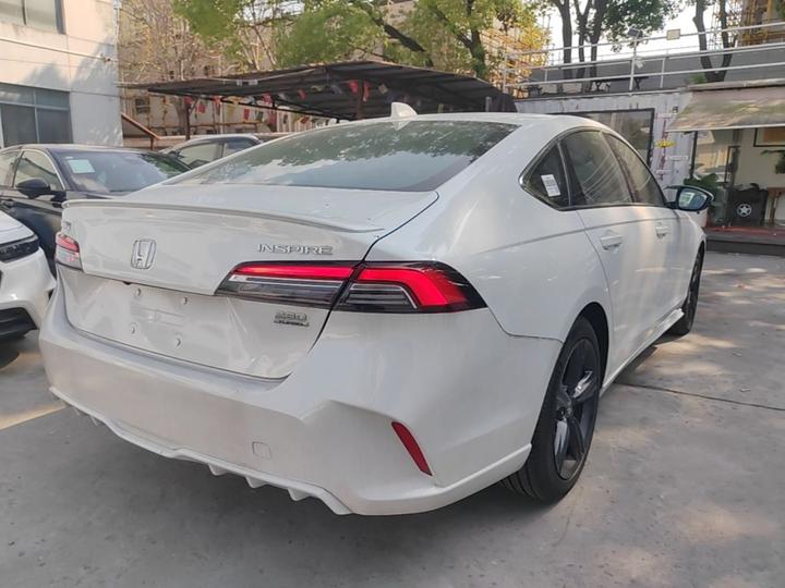 2023 260TURBO photo 4