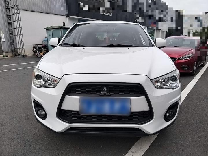 ASX 2013 2.0L CVT RWD Elite photo 2
