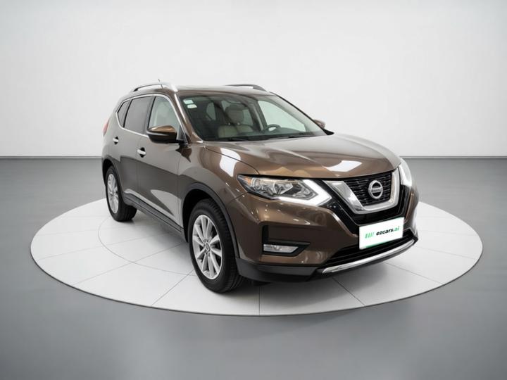 X-Trail 2017 2.0L CVT Comfort 2WD photo 3