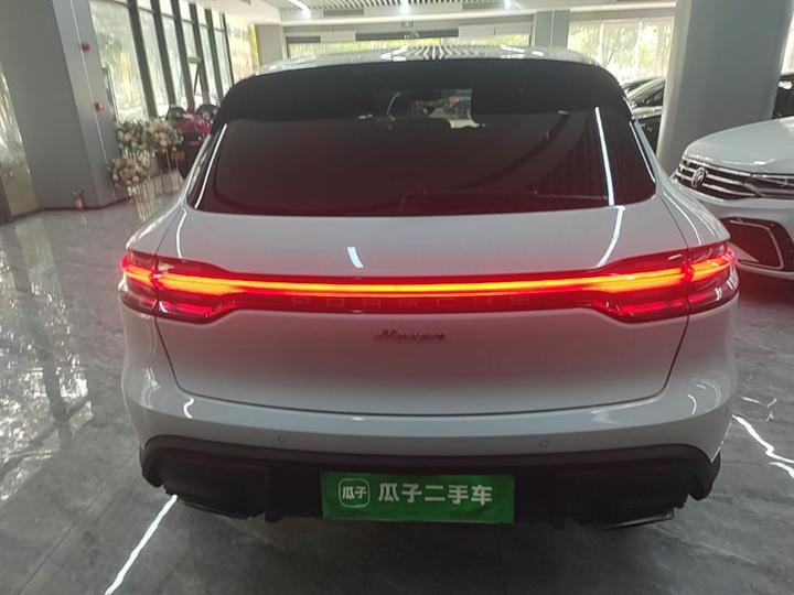 2024 Macan 2.0T photo 5
