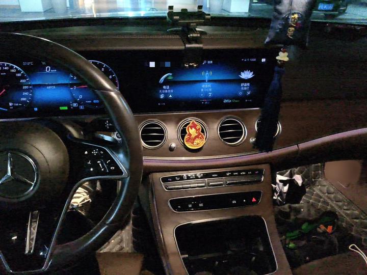 E-Class 2021 E 260 L photo 5