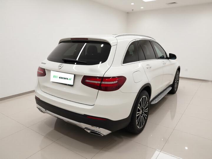 GLC 2018 GLC 200 4MATIC photo 6