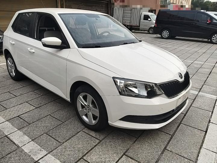 Fabia 2017 1.4L AT photo 3