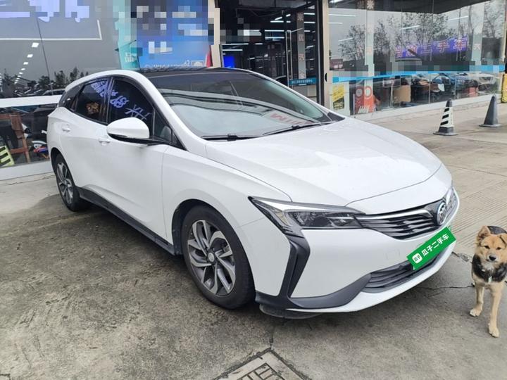 6 2022 PHEV Smart photo 3