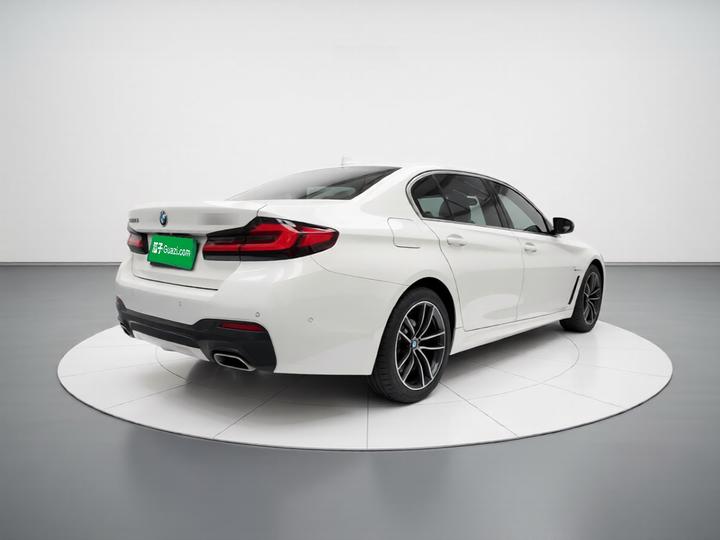5 Series 2022 525Li M Sport Package photo 6