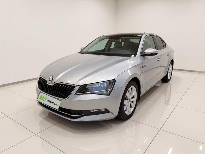 Superb 2016 TSI330 DSG