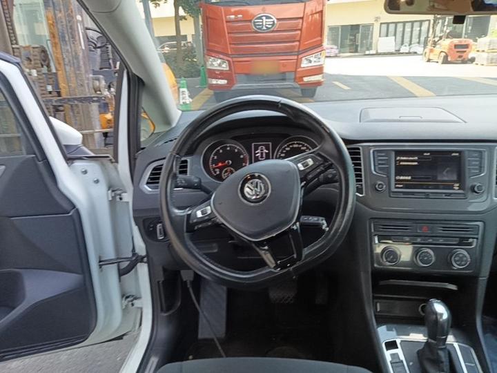Golf 2016 230TSI AT Progressive photo 2