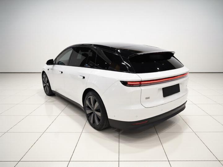 Li Auto i6 2025 AWD Standard photo 4