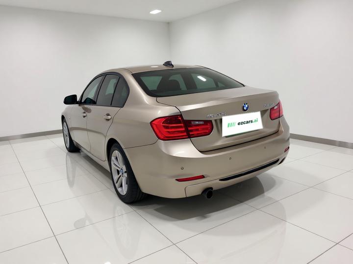 3 Series 2014 320i Sport Design Package photo 4
