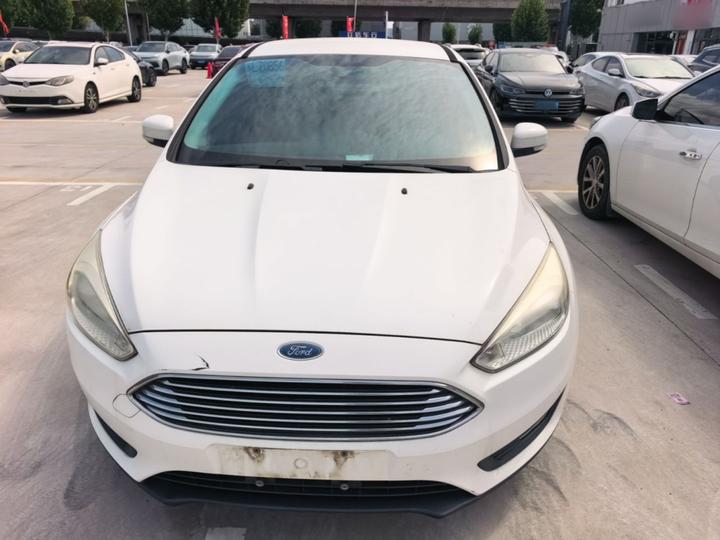 Focus 2015 Sedan 1.6L AT Comfort photo 2