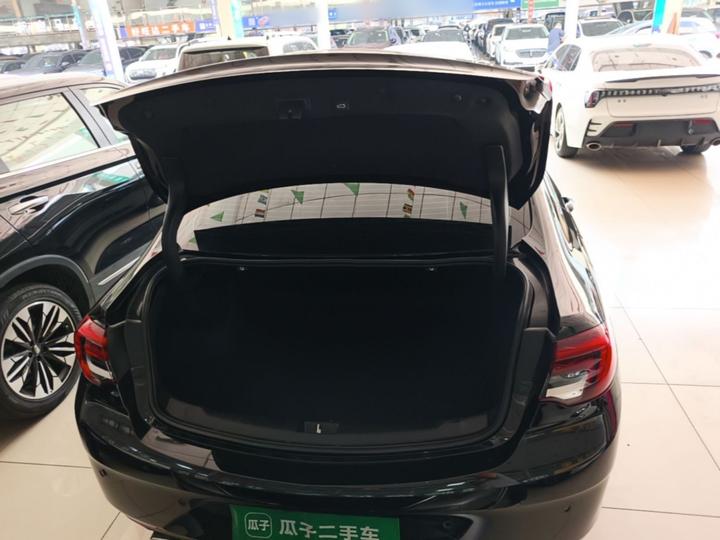 Regal 2022 652T Smart photo 8