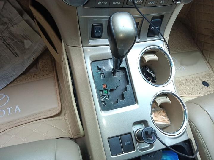 Highlander 2013 2.7L RWD 7-Seater photo 6