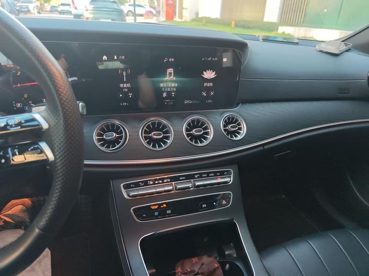 E-Class Imported 2023 Facelift E 260 Coupe photo 5