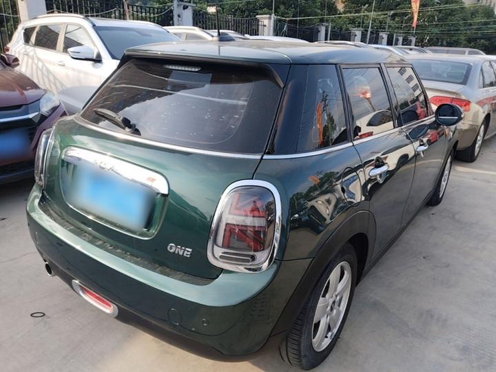 2016 1.2T ONE 5-Door photo 4