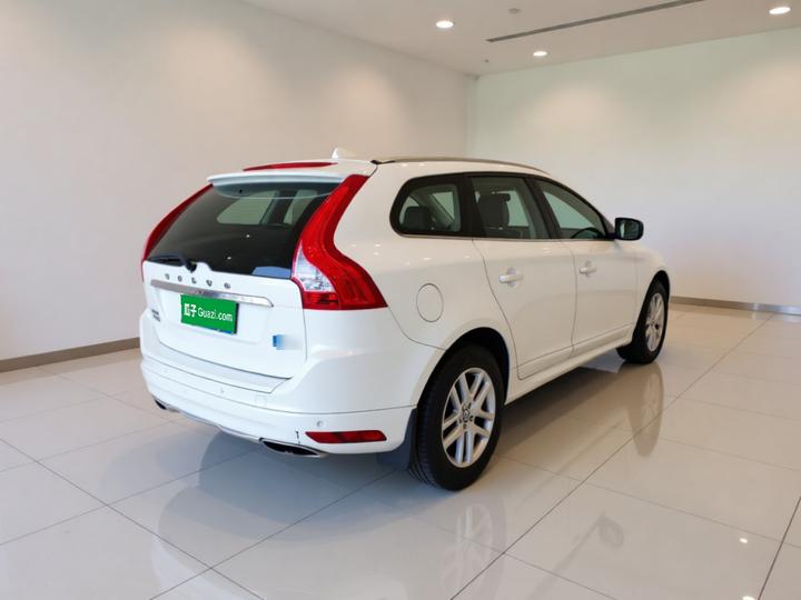 XC60 2017 T5 Upgraded photo 6