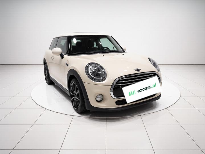 2016 1.2T ONE 5-Door photo 3