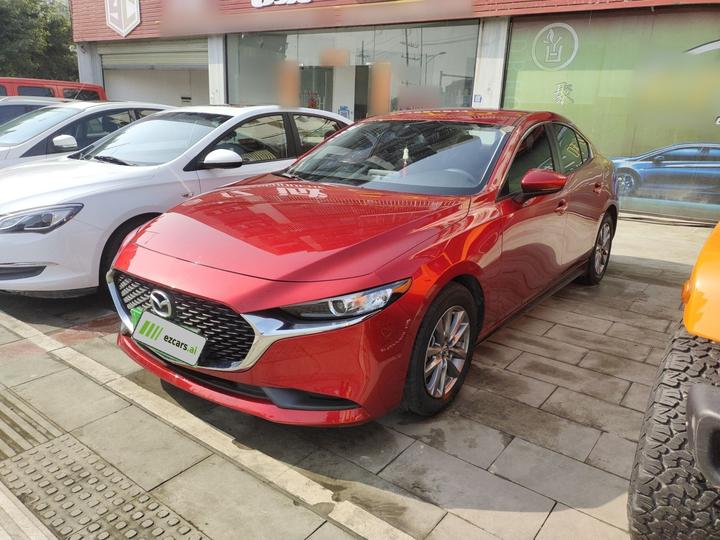 3 Axela 2020 1.5L AT