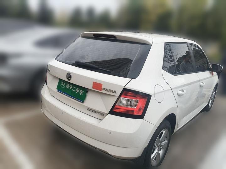 Fabia 2017 1.4L MT photo 6